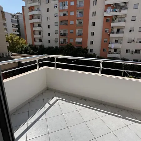 Emily Apartment *